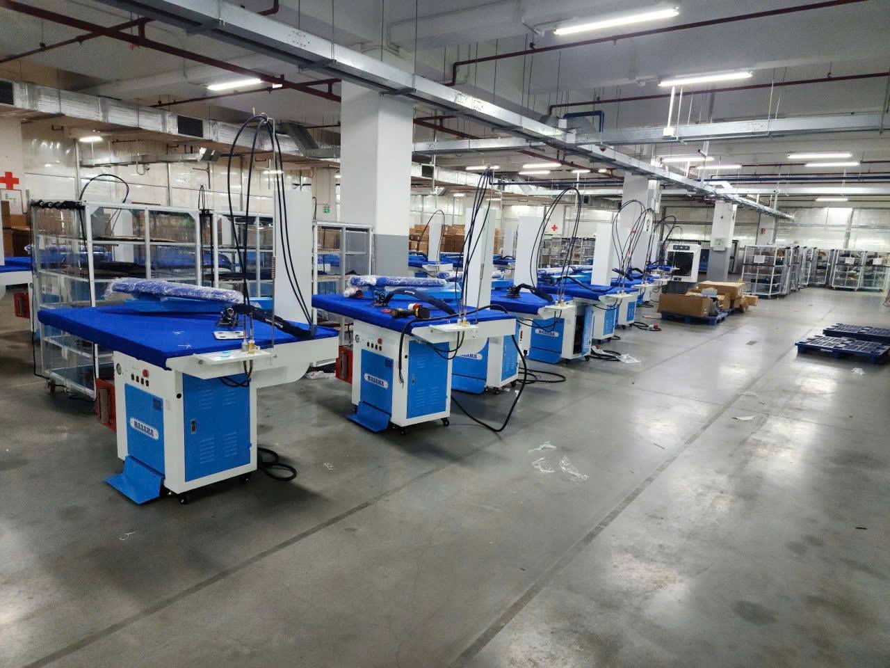 bàn hút hasaka tại nhà máy