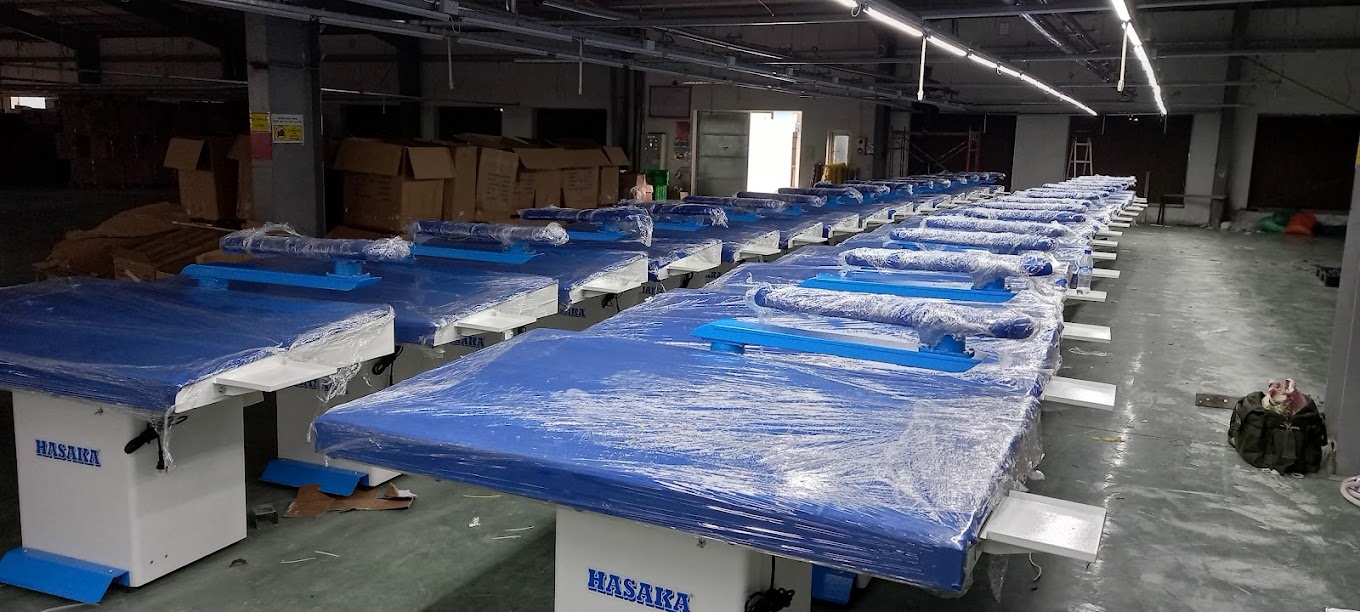 bàn hút chân không hasaka